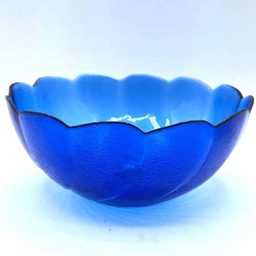 Vintage Cobalt Blue Glass Serving Bowl Arcoroc France Pebbled‎ Textured Swirl